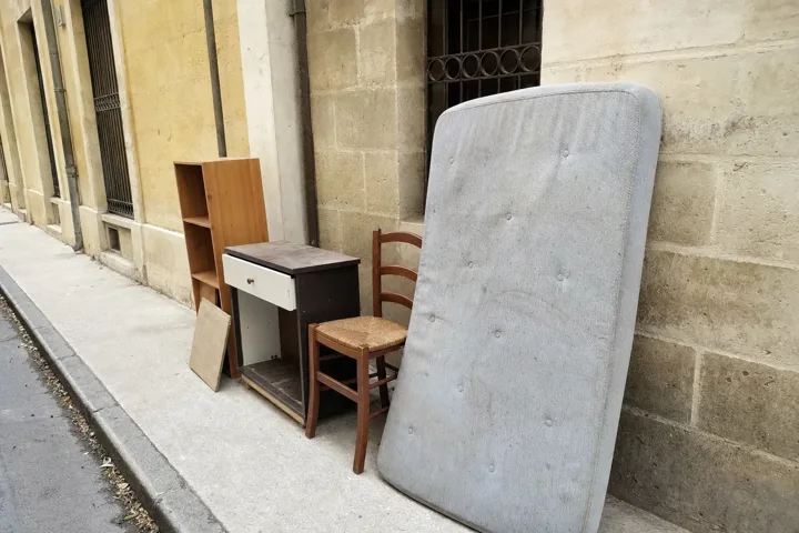 Se débarrasser de ses encombrants à Montpellier : les solutions